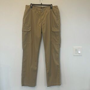 NWT True Religion Cargo Pants - Style 108335 - Color Traverline - Size 34 x 32